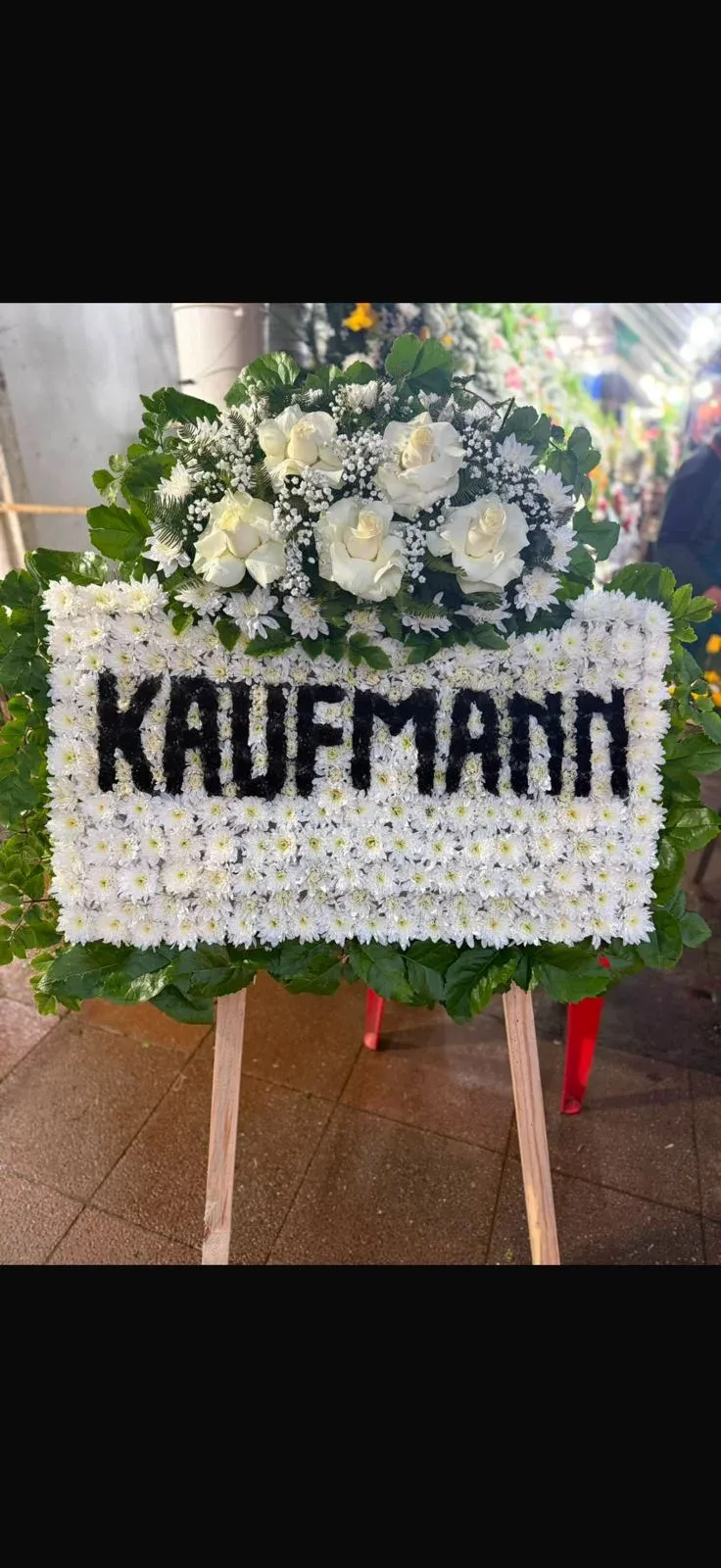 Corona Premium personalizada de flores blancas